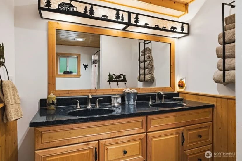 Property photo for 16221 Birch Way E, Greenwater photo 17