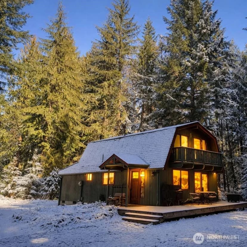 Property photo for 16221 Birch Way E, Greenwater