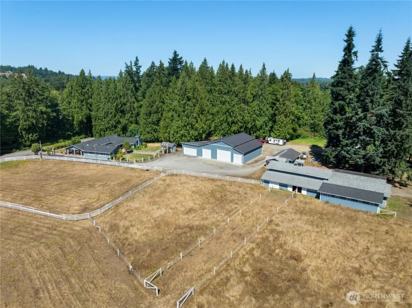 Property photo for 3905 Silvana Terrace Rd, Stanwood photo 4