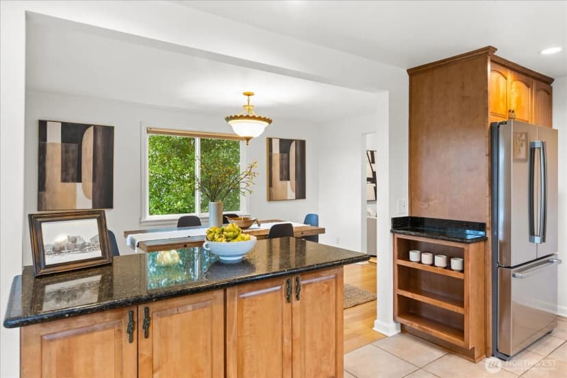 Property photo for 11513 Palatine Avenue N, Seattle photo 7