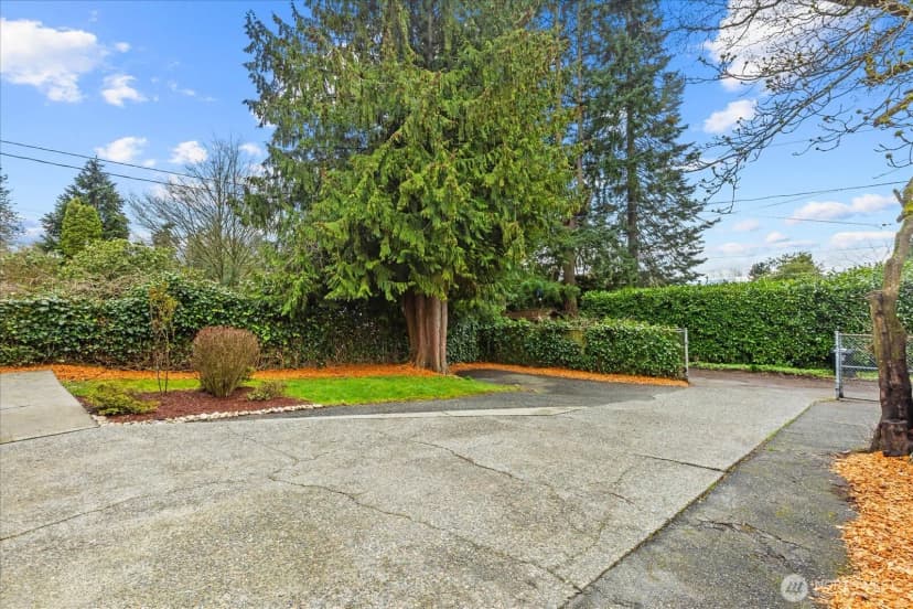 Property photo for 11513 Palatine Avenue N, Seattle photo 37
