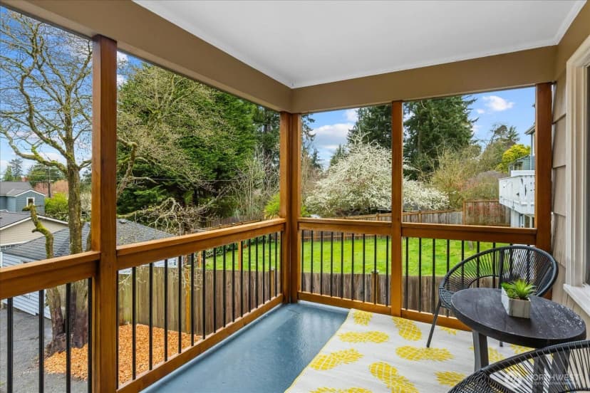 Property photo for 11513 Palatine Avenue N, Seattle photo 13