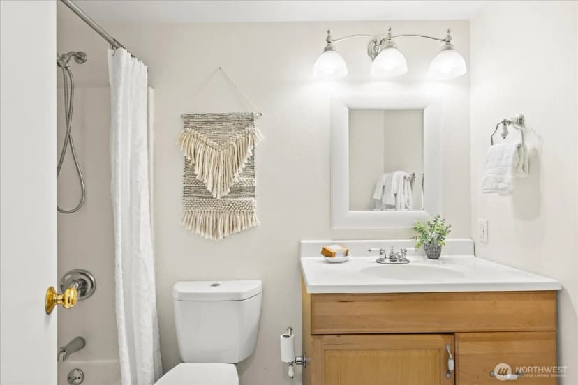 Property photo for 11513 Palatine Avenue N, Seattle photo 35