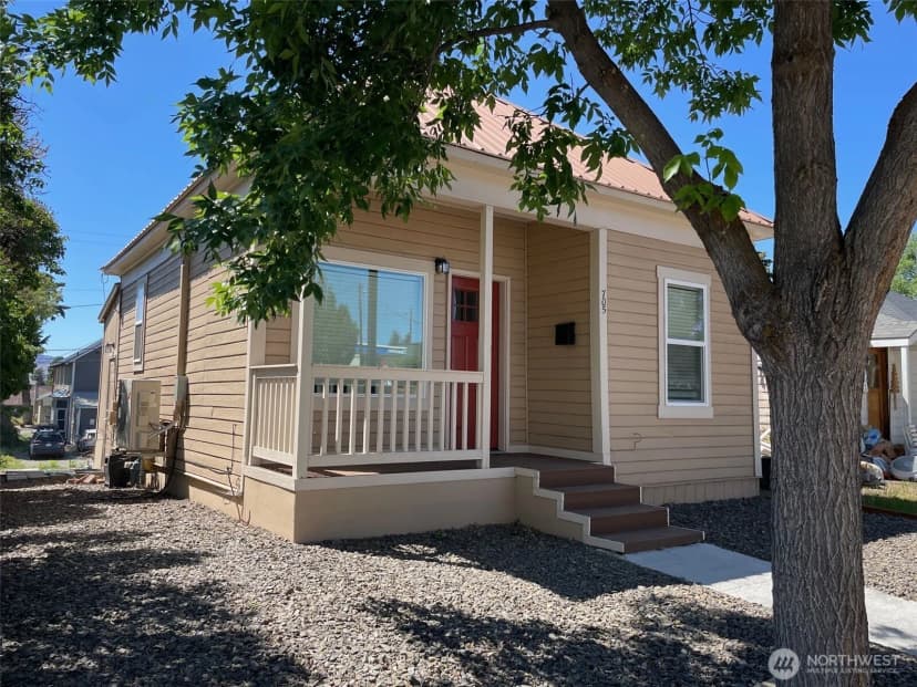 Property photo for 705 N Water Street, Ellensburg photo 2