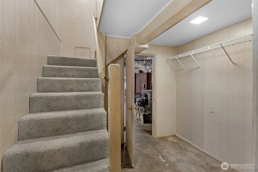 Property photo for 708 Warren Avenue N, Seattle photo 14