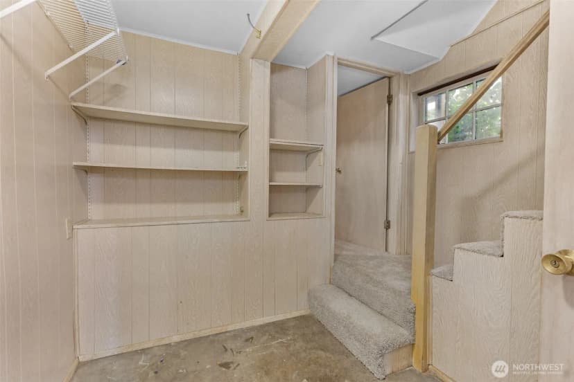 Property photo for 708 Warren Avenue N, Seattle photo 16