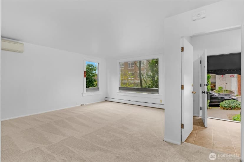 Property photo for 708 Warren Avenue N, Seattle photo 7