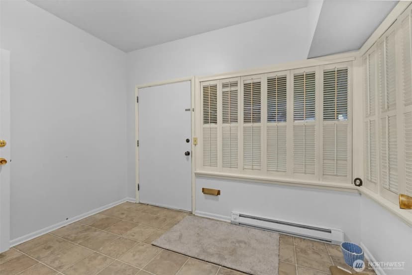 Property photo for 708 Warren Avenue N, Seattle photo 35