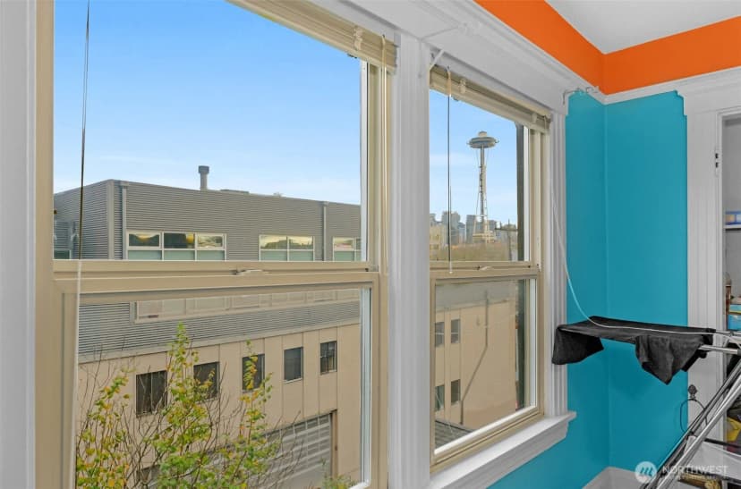 Property photo for 708 Warren Avenue N, Seattle photo 31