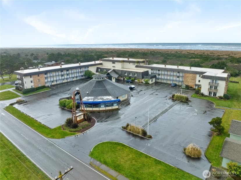 Property photo for 615 Ocean Shores Boulevard Nw #303, Ocean Shores photo 30