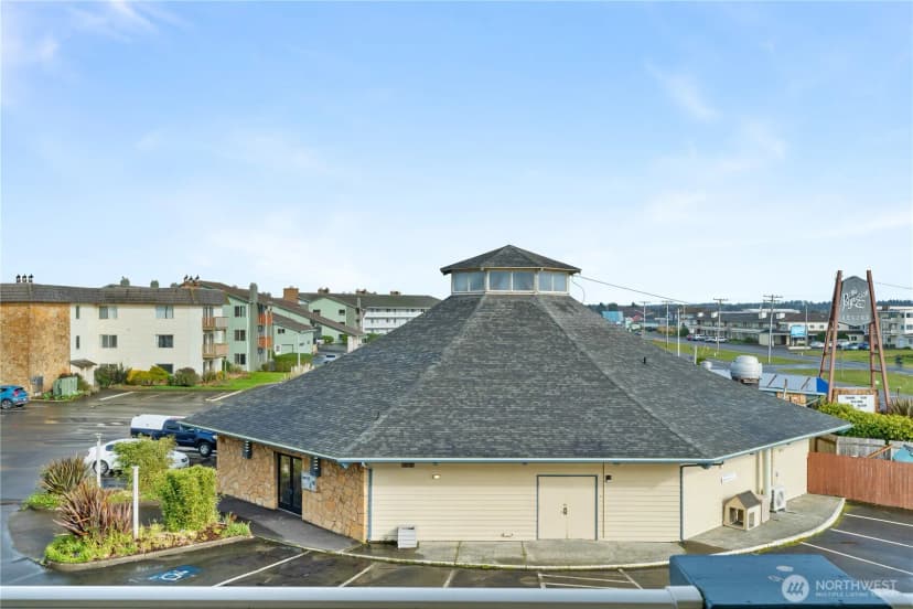 Property photo for 615 Ocean Shores Boulevard Nw #303, Ocean Shores photo 31
