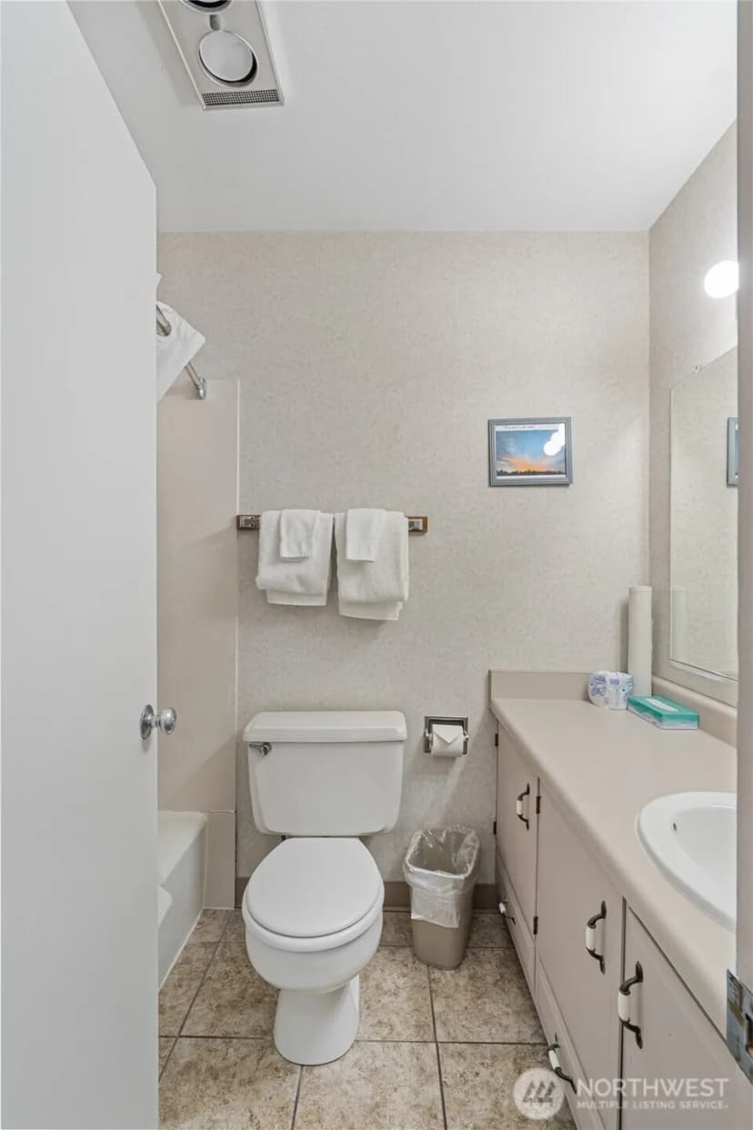 Property photo for 615 Ocean Shores Boulevard Nw #303, Ocean Shores photo 13