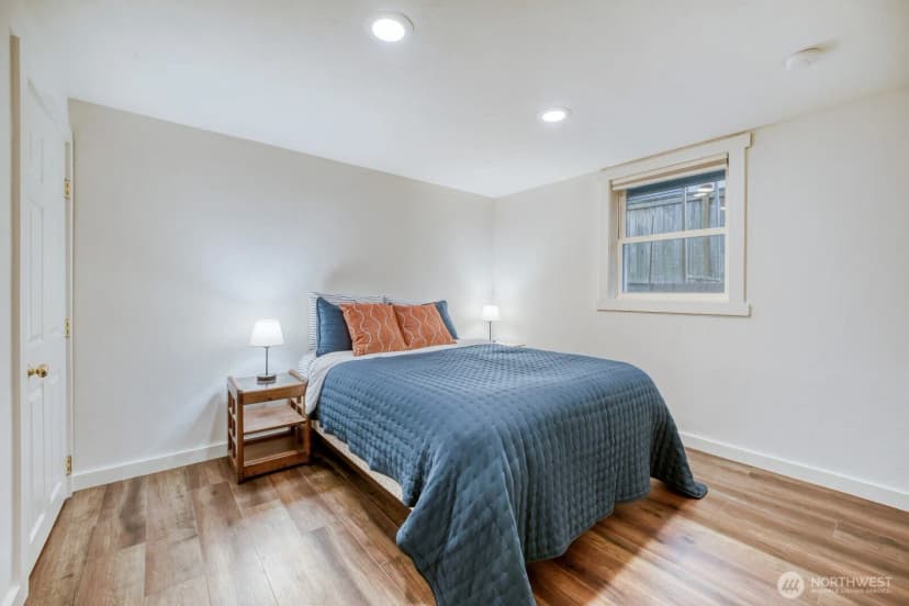 Property photo for 2830 33rd Avenue S, Seattle photo 22