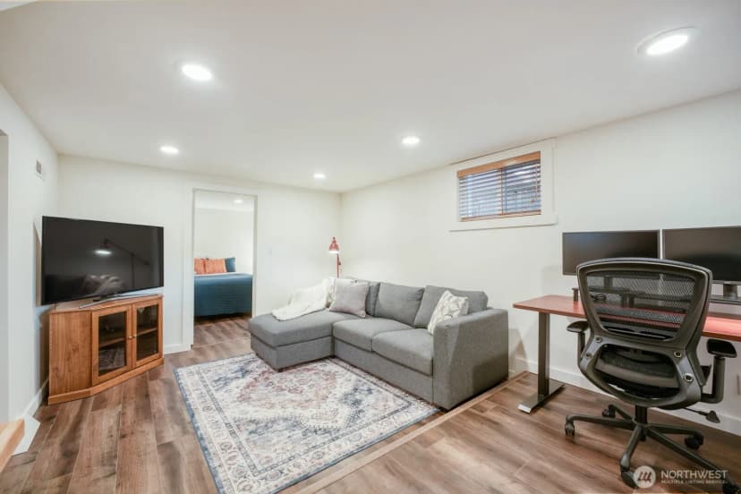 Property photo for 2830 33rd Avenue S, Seattle photo 19