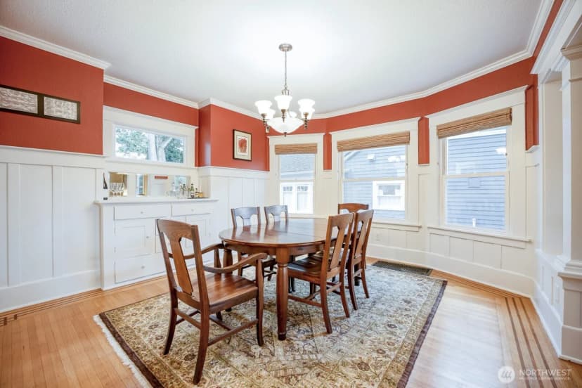 Property photo for 2830 33rd Avenue S, Seattle photo 10