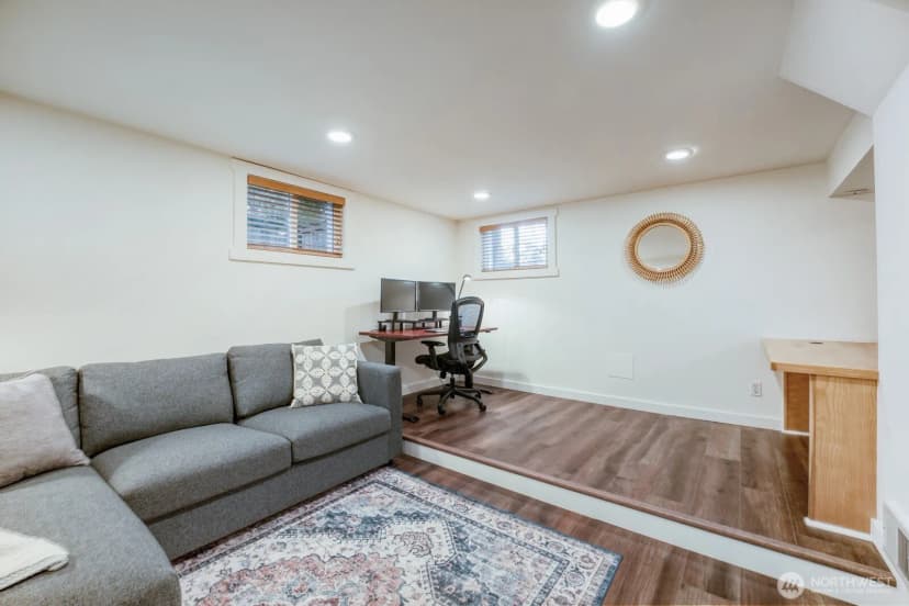 Property photo for 2830 33rd Avenue S, Seattle photo 20