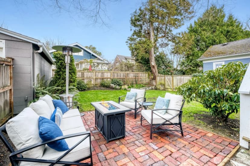Property photo for 2830 33rd Avenue S, Seattle photo 27