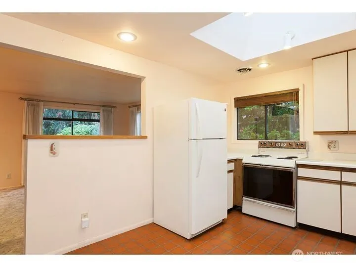Property photo for 14044 Lenora Place N, Seattle photo 17