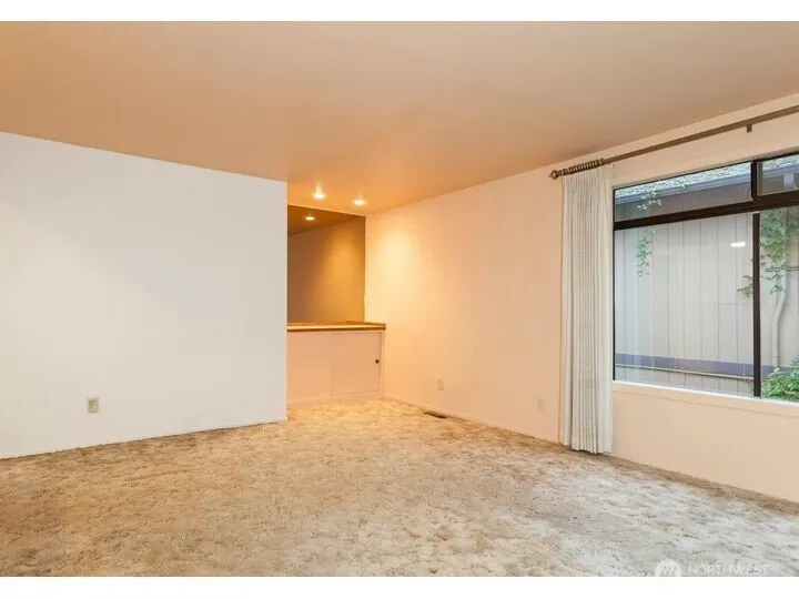 Property photo for 14044 Lenora Place N, Seattle photo 18