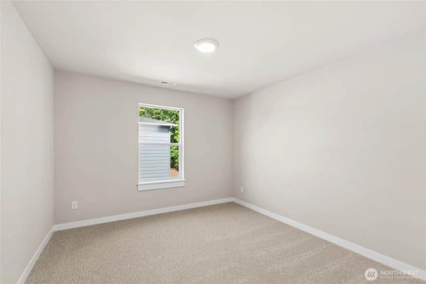 Property photo for 10538 135th Place Se #31, Kirkland photo 28