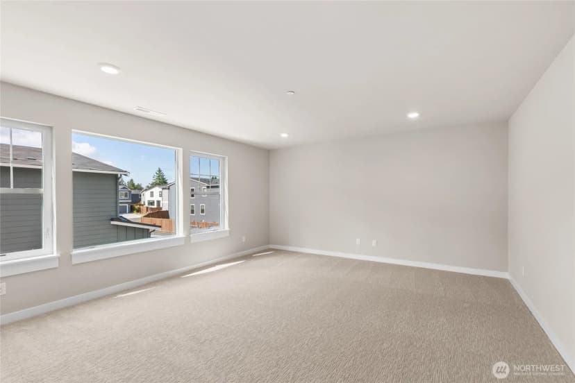 Property photo for 10538 135th Place Se #31, Kirkland photo 24