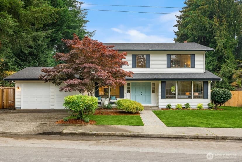 Property photo for 10703 Ne 53rd Street, Kirkland photo 2