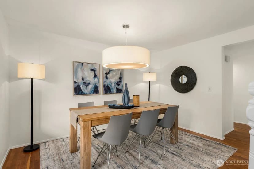 Property photo for 10703 Ne 53rd Street, Kirkland photo 22