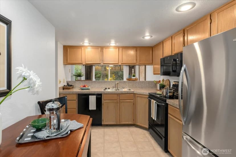 Property photo for 15907 Ne 40th Way #32a, Redmond photo 10