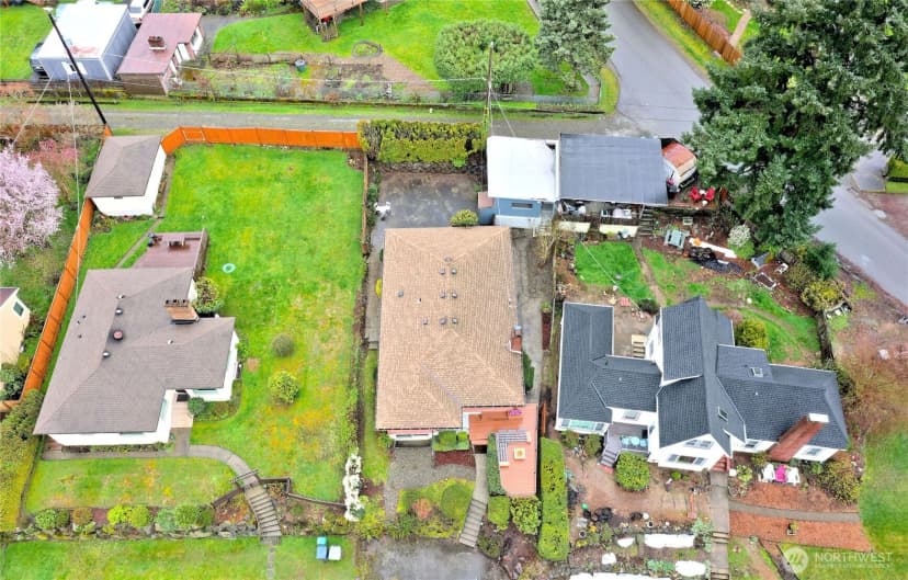Property photo for 11027 Auburn Avenue S, Seattle photo 33