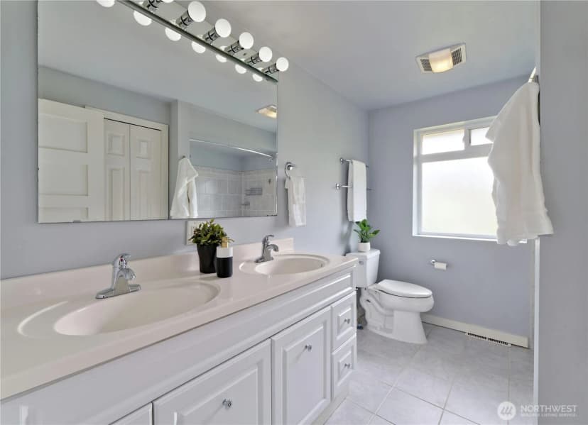 Property photo for 11027 Auburn Avenue S, Seattle photo 17