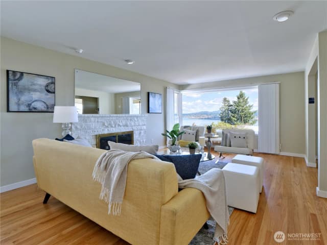 Property photo for 11027 Auburn Avenue S, Seattle photo 5