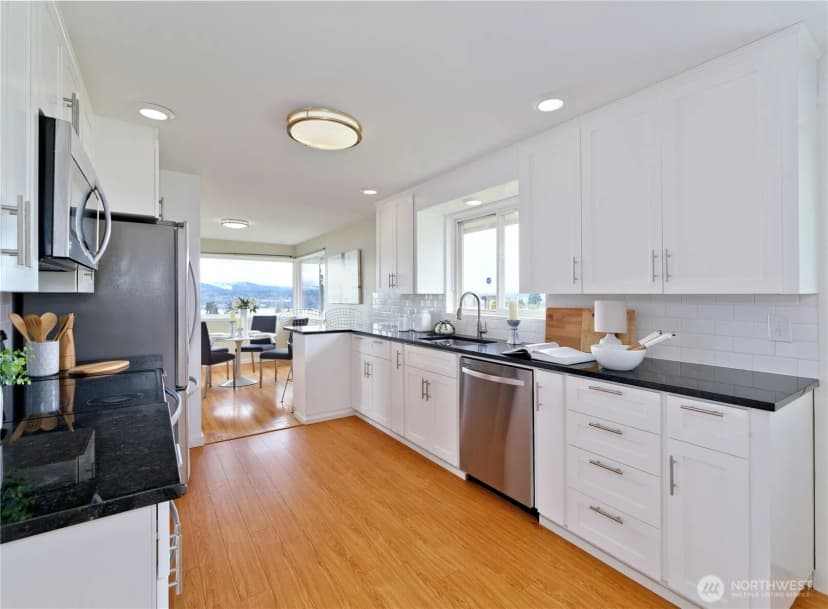 Property photo for 11027 Auburn Avenue S, Seattle photo 11