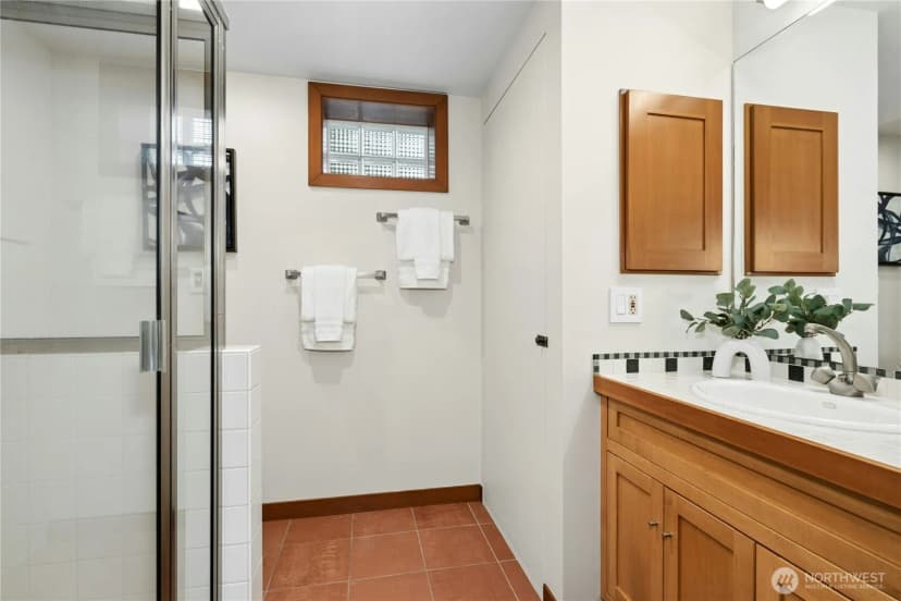 Property photo for 373 Mount Defiance Circle Sw, Issaquah photo 27
