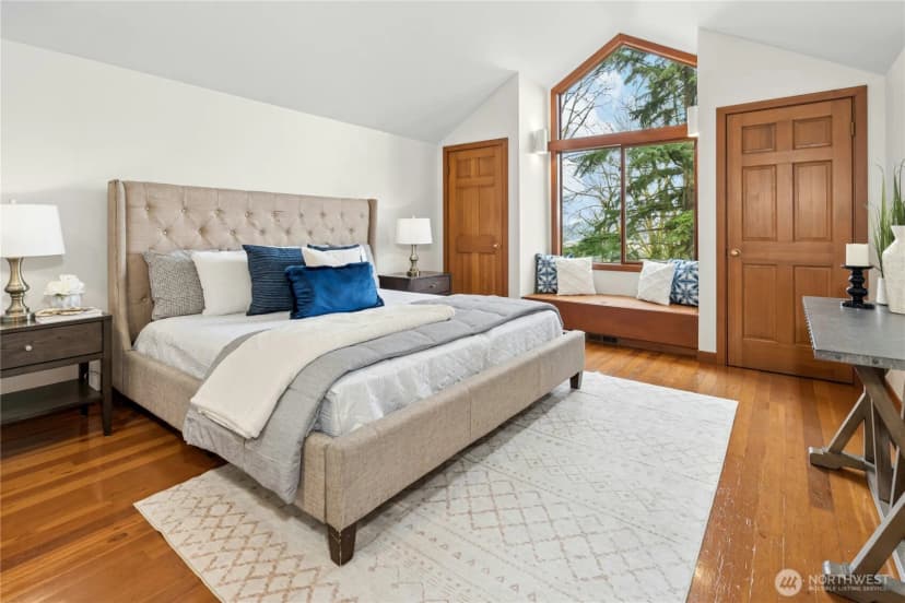 Property photo for 373 Mount Defiance Circle Sw, Issaquah photo 17
