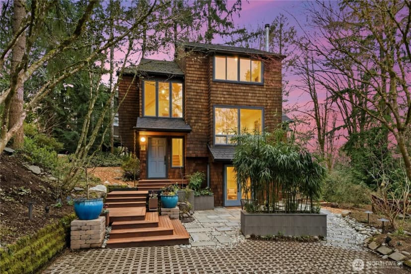 Property photo for 373 Mount Defiance Circle Sw, Issaquah