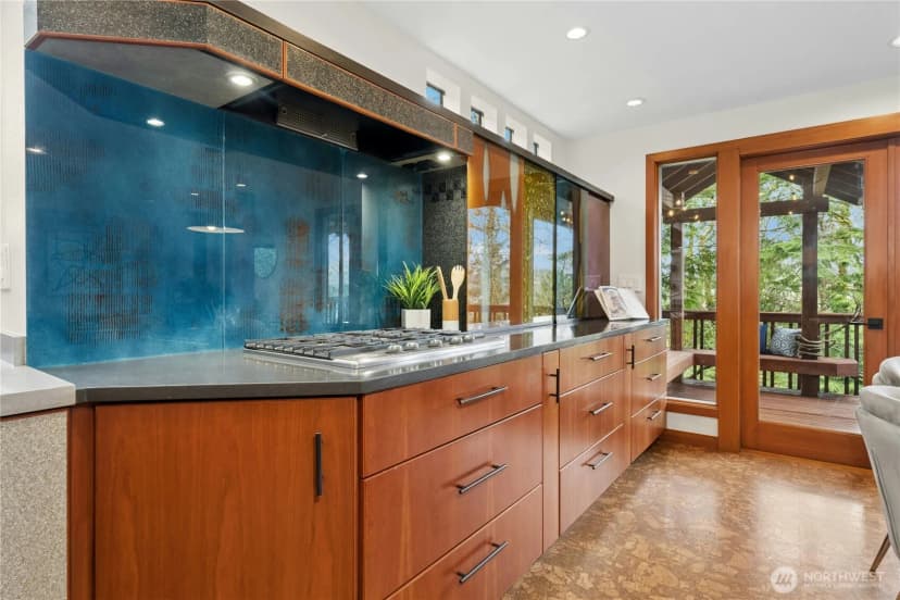 Property photo for 373 Mount Defiance Circle Sw, Issaquah photo 14