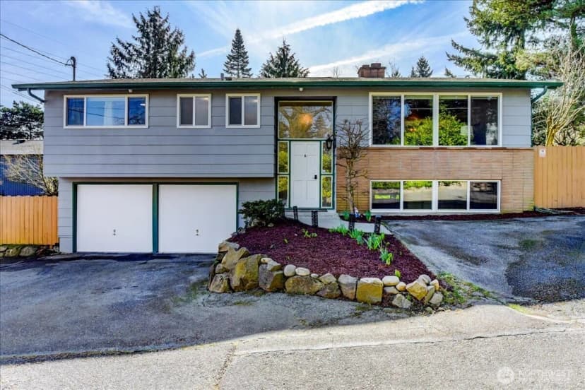 Property photo for 11242 A Fremont Avenue N, Seattle