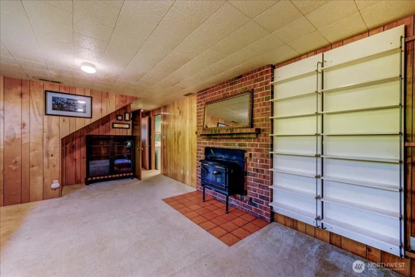 Property photo for 11242 A Fremont Avenue N, Seattle photo 15