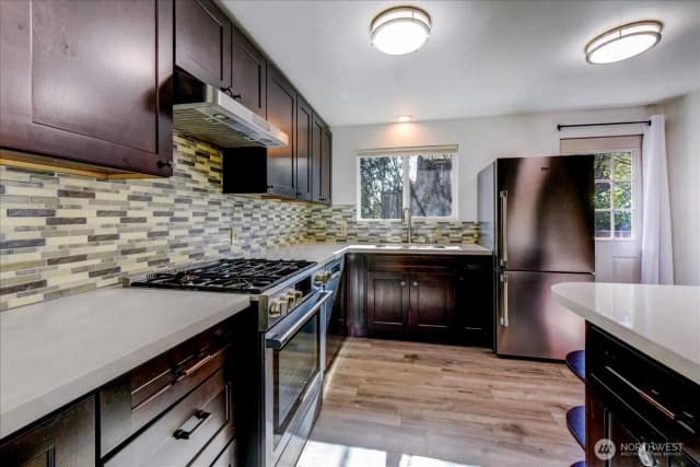 Property photo for 11242 A Fremont Avenue N, Seattle photo 3