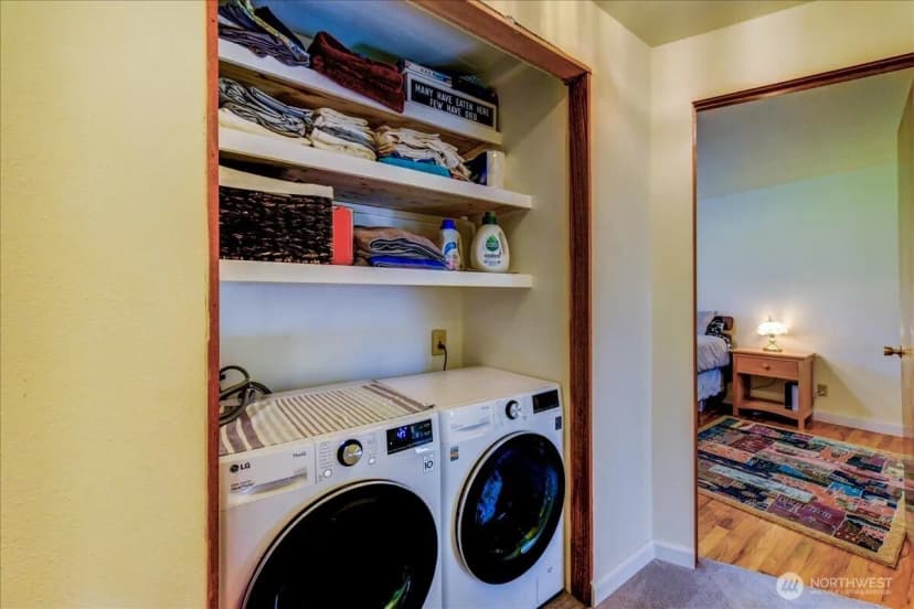 Property photo for 11242 A Fremont Avenue N, Seattle photo 8