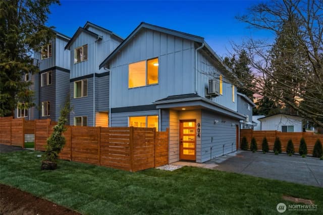 Property photo for 904 N 107th Street, Seattle