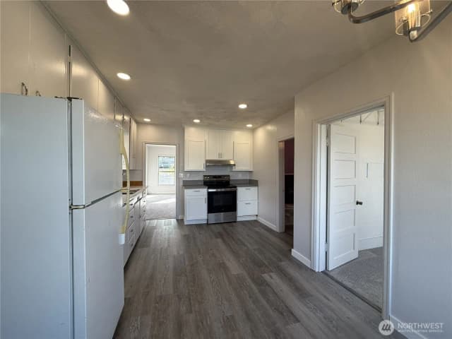 Property photo for 409 E Lopez Avenue, Port Angeles photo 5