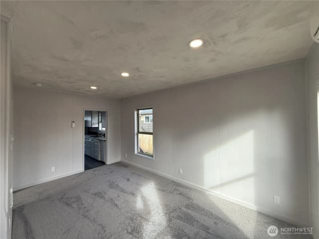 Property photo for 409 E Lopez Avenue, Port Angeles photo 2