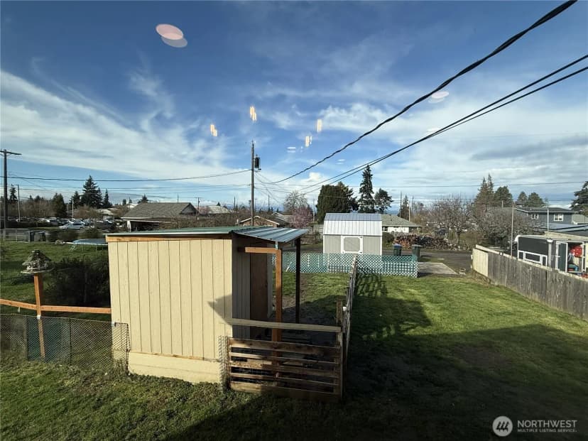 Property photo for 409 E Lopez Avenue, Port Angeles photo 15