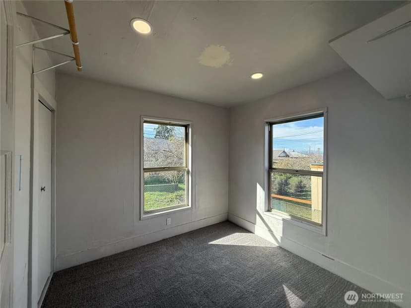 Property photo for 409 E Lopez Avenue, Port Angeles photo 7