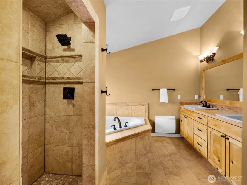 Property photo for 31102 J Place, Ocean Park photo 27