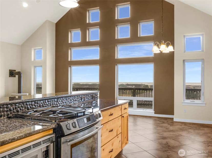 Property photo for 31102 J Place, Ocean Park photo 13