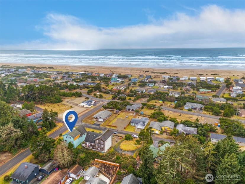 Property photo for 31102 J Place, Ocean Park photo 9