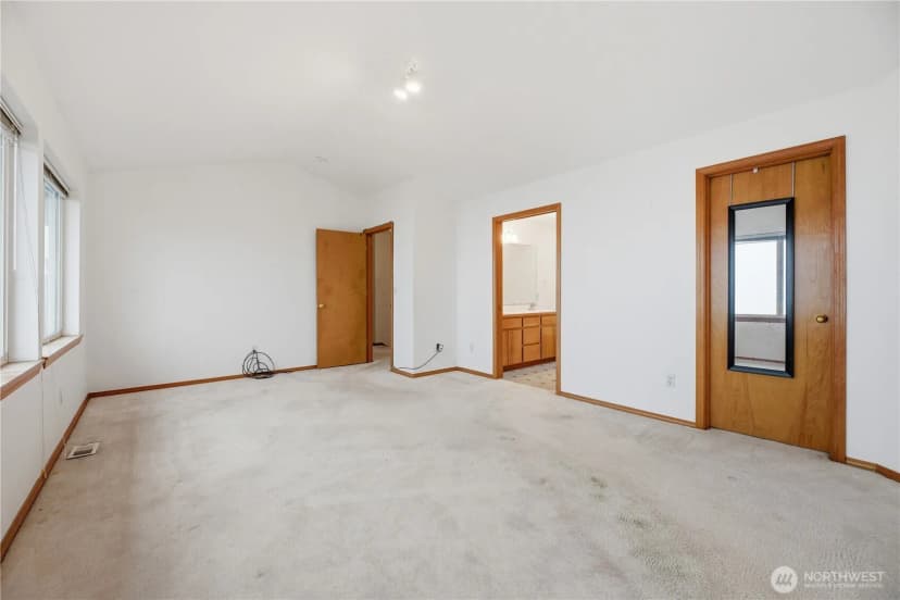 Property photo for 1924 5th Street Se, Puyallup photo 20