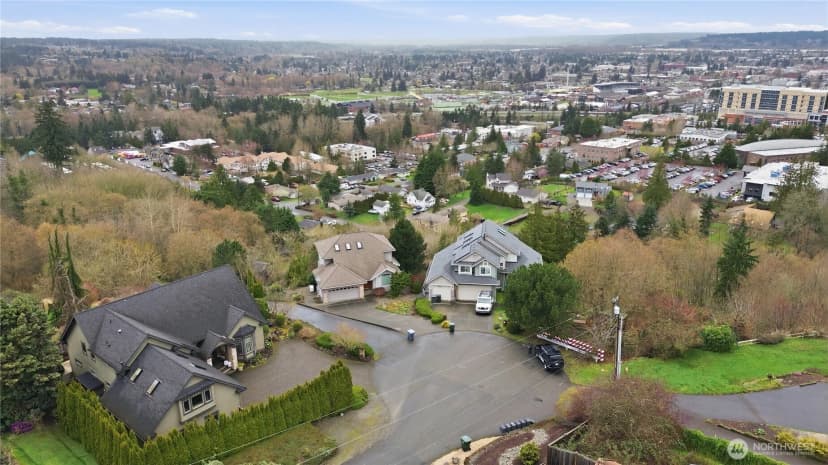 Property photo for 1924 5th Street Se, Puyallup photo 3
